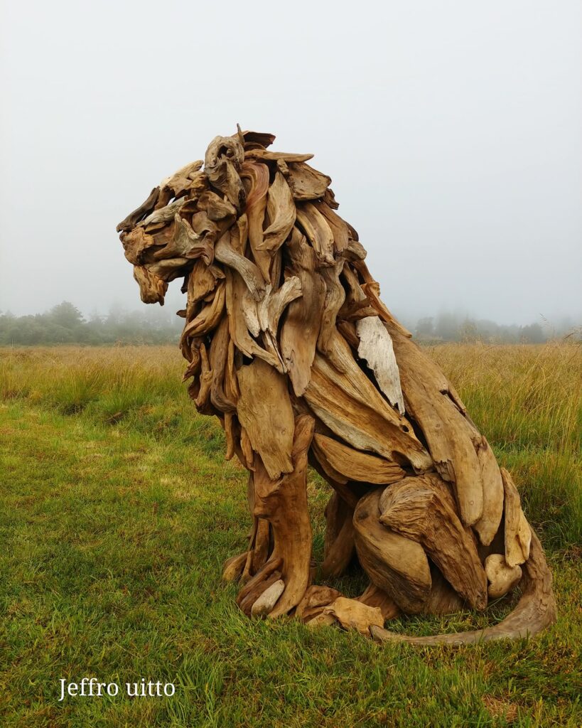 Lion sculpture