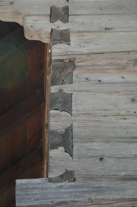 Traditional Zierchrot shapes in log ends