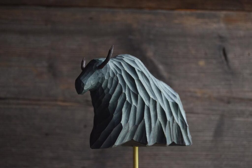 Kokemusu Mokkou animal carving