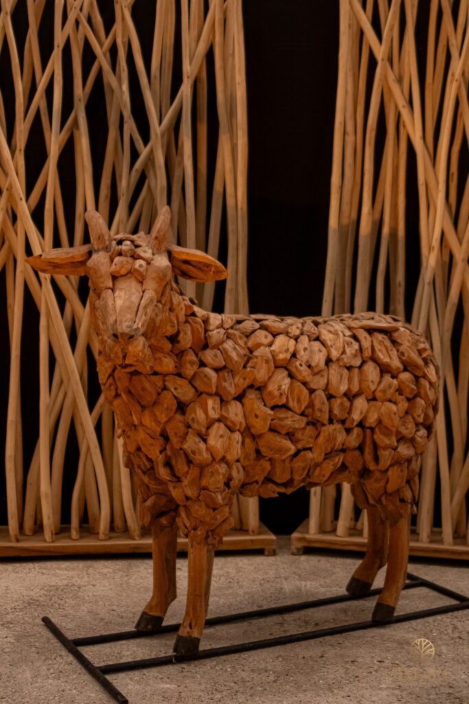 reclaimed wood sheep